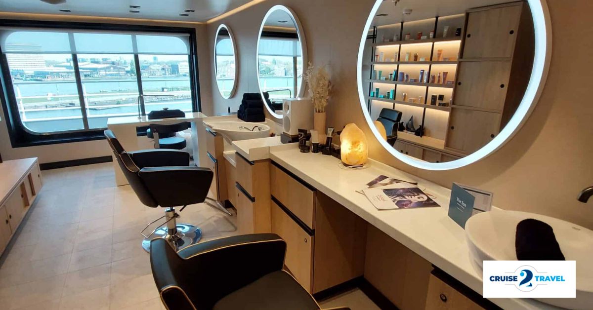 Cruise met Swan Hellenic's SH Diana. Bekijk het complete cruise aanbod op Cruise2Travel. Boek nu!
